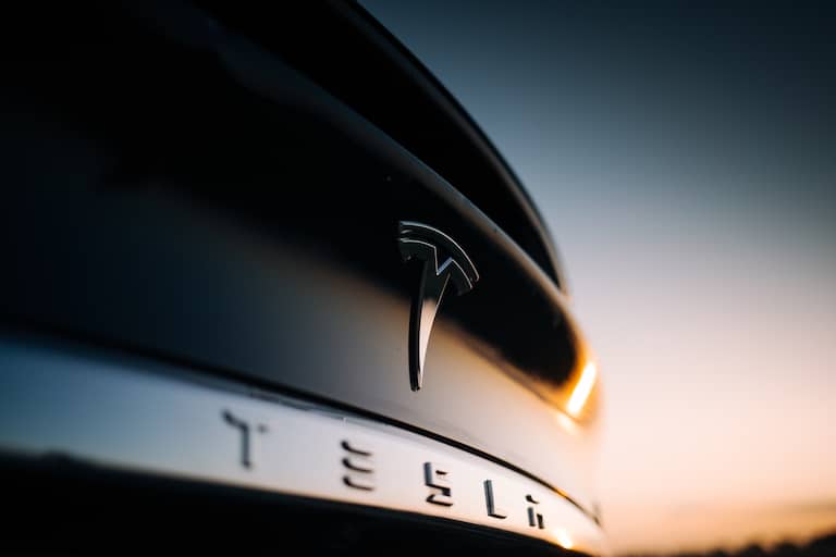 Tesla’s 'Phantom Braking' Problem Raises Autopilot Questions
