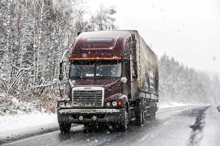 Are Semi Truck Drivers Responsible for Collisions in Bad Weather?
